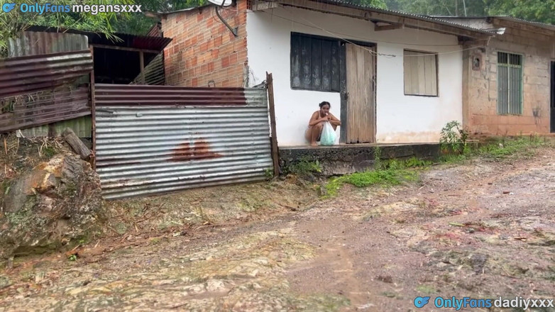 MeGanSxx: L'ho raccolto dalla strada e lui l'ha portata nel mio...