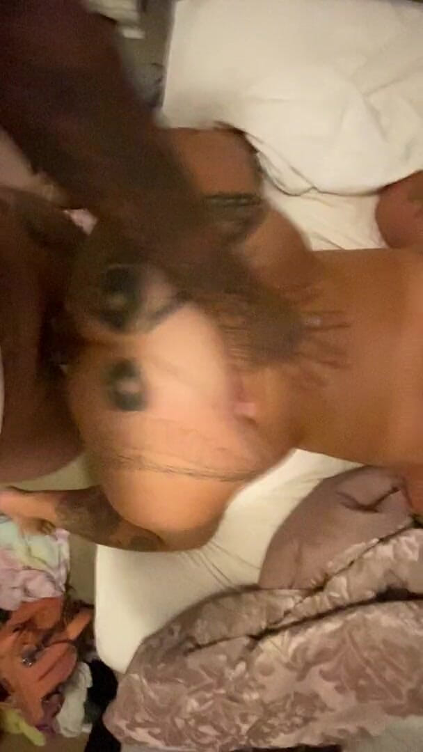 MzKiTTy91: Pawg milf dunkade hårt med backshots