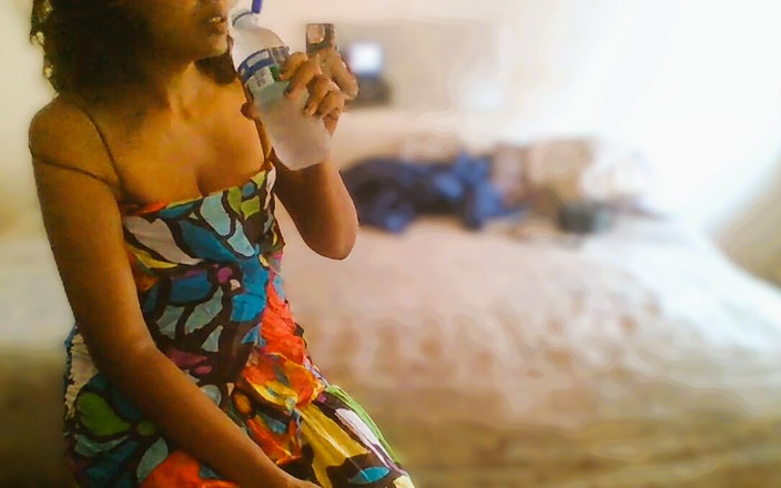 Tina Baby: 我爱的生日快乐 - 工场angi下班后来玩弄鸡巴