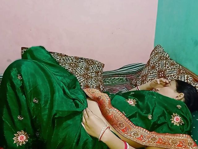 Deshi Romance Hindi Audio Sex (Kavend)
