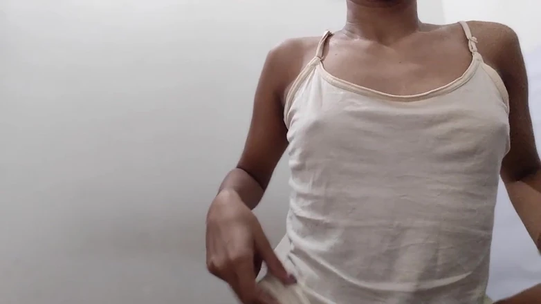 desigirl93: Piękna kochanie dziewczyna bawi się jej cipką naprawdę domowej roboty