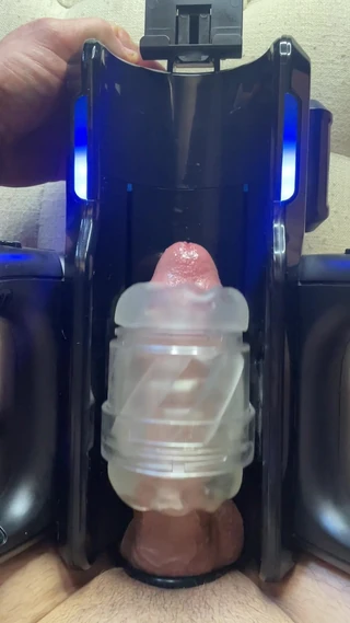 ऑटो स्ट्रोकर सप्ताह भर की रगड़ को खाली करता है