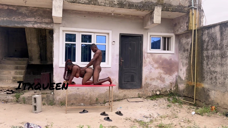 ITX_Kwin: Sesso sul tavolo