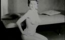 Vintage Usa: Compilation vintage di sexy milf che posano nude e provocano