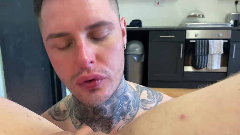 Danny Baldwin Trans Ftm Videos: Ftm coño comiendo cumpilation 5