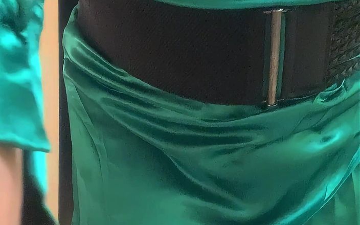 cd_aysemmm: 我的熟女问，你觉得我的阴户怎么样？