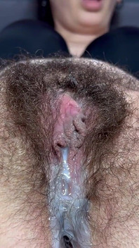 맙소사, 젖은 채 아침에 일어나서 자위하는 것이 얼마나 좋은지
