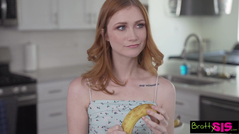 BrattySis: My stepsister is bananas