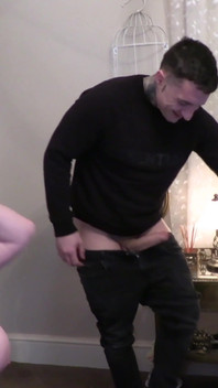 为我准备了十个半英寸的鸡巴！由老公拍摄 第一部分