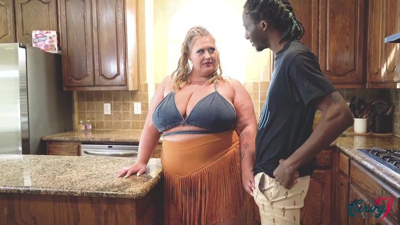 CurvyCulturexxx: Veronica Jasmine Gets the Job Done with Mrblvckrose