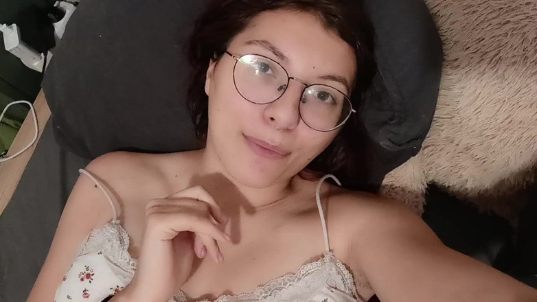 Softbrattypuppy: 德国domina说话，你是我的奴隶！