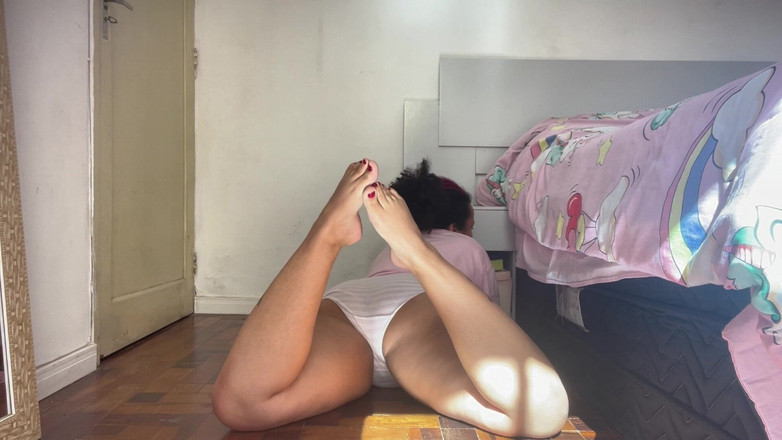 Cutiepiie Chubby: おしっこ&amp;おなら、濡れたオーガズムで遊ぶ