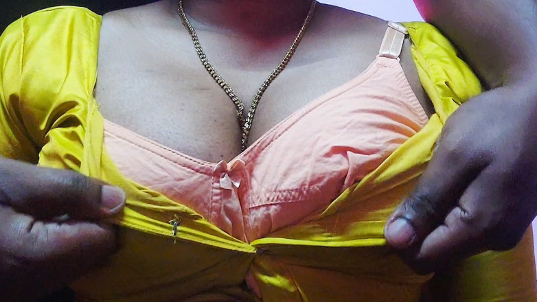 Desi Mohini: Madam Mahu Berkongkek dengan Hamba Dalam Bilik