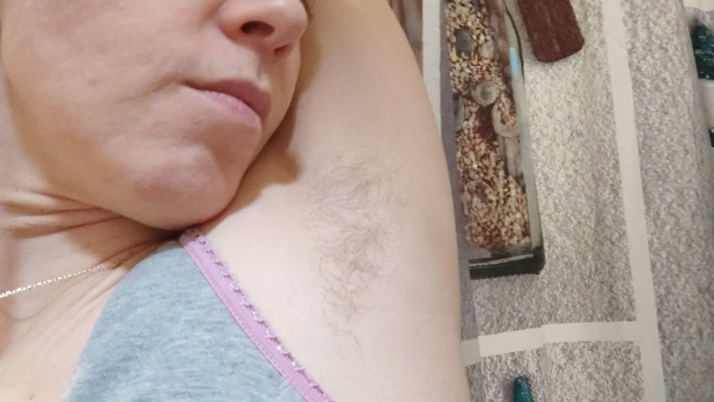 Risky Hairy Couple: Lízání mých chlupatých podpaží