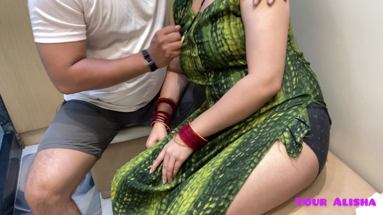 Your Alisha: Adik tiri mengongkek saya semasa sambutan Rakhi