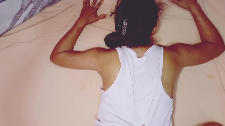Badits all: Tight Pussy Lubricated with Saliva