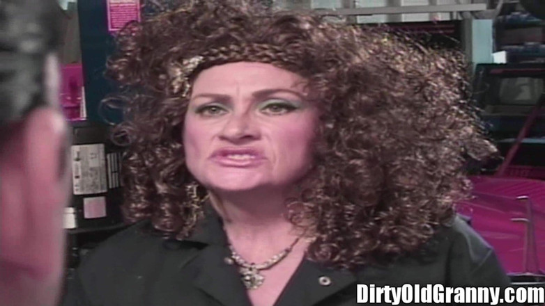 Dirty Old Granny: 漂亮的奶奶奶性交头发屄操奶奶成熟的自动婊子！