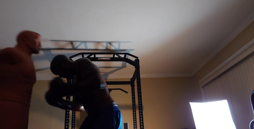 Hallelujah Johnson: Boks egzersizi bugün esnetiyor