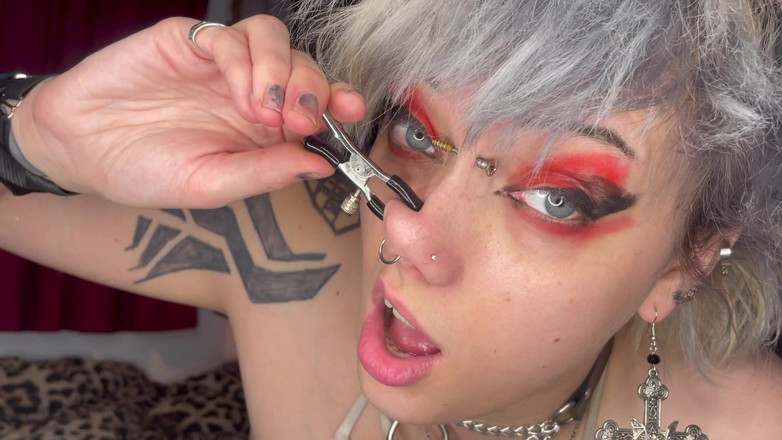 Glitterqueen1999: Stříkání do mého upnutého prasátku! JOi nos fetiš