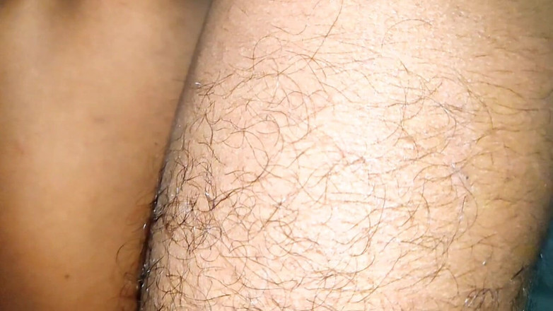 Seks: Pasangan desi India panas berkongkek tegar pada hari Krismas