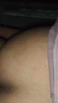 Iubita mea virgină îmi ia pula mare în pizdă. Fată bună în poziții sexuale cu iubitul