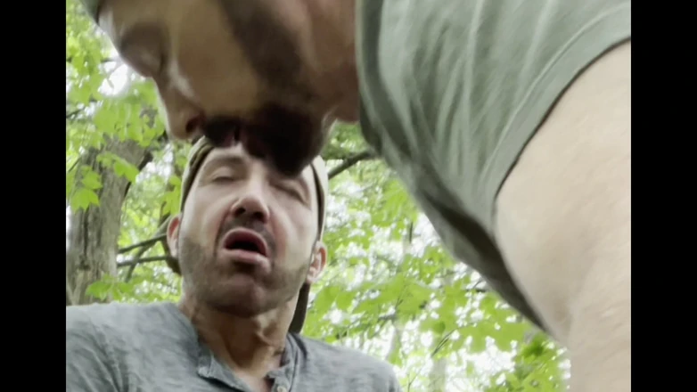 Tyler8: Spaßzeit draußen, pissen, schwanzlutschen und kommen!