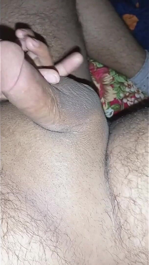 Fuck a Pussy She Put a Condom and Cumshot (Unhappyball Production)