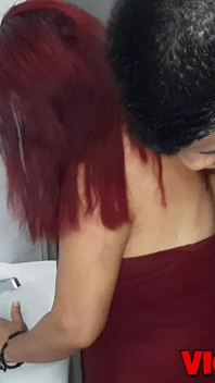 Eu Transo Com a Vadia Da Minha Madrasta No Banheiro