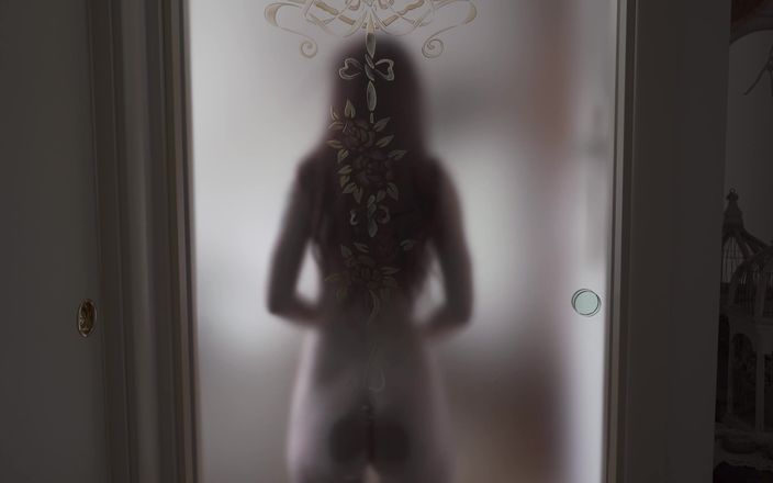 Dolls Cult: Ça me rend tellement excitée de te taquiner avec mon...