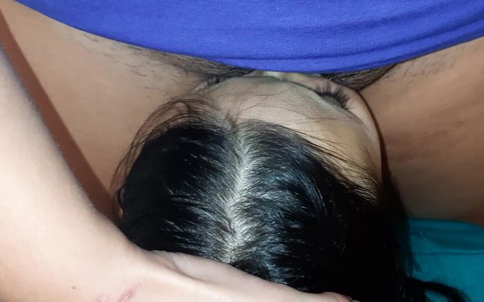 Lesbian-illusion: Ma copine est rentrée tôt à la maison et m’a surpris...
