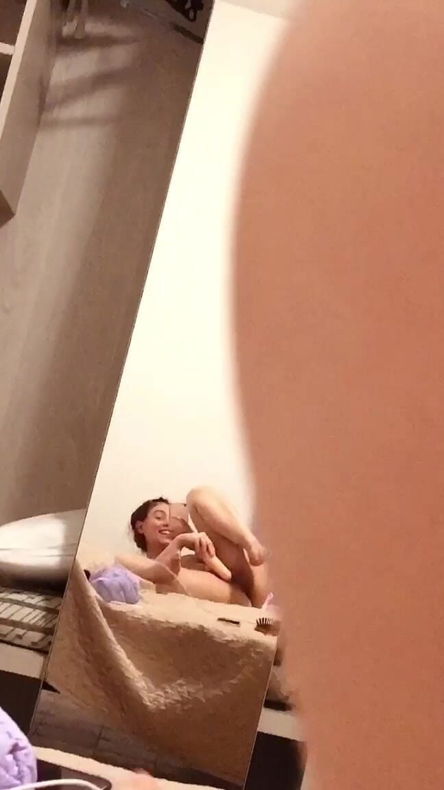 Dolls Cult: Mel i ja w naszym pokoju hotelowym