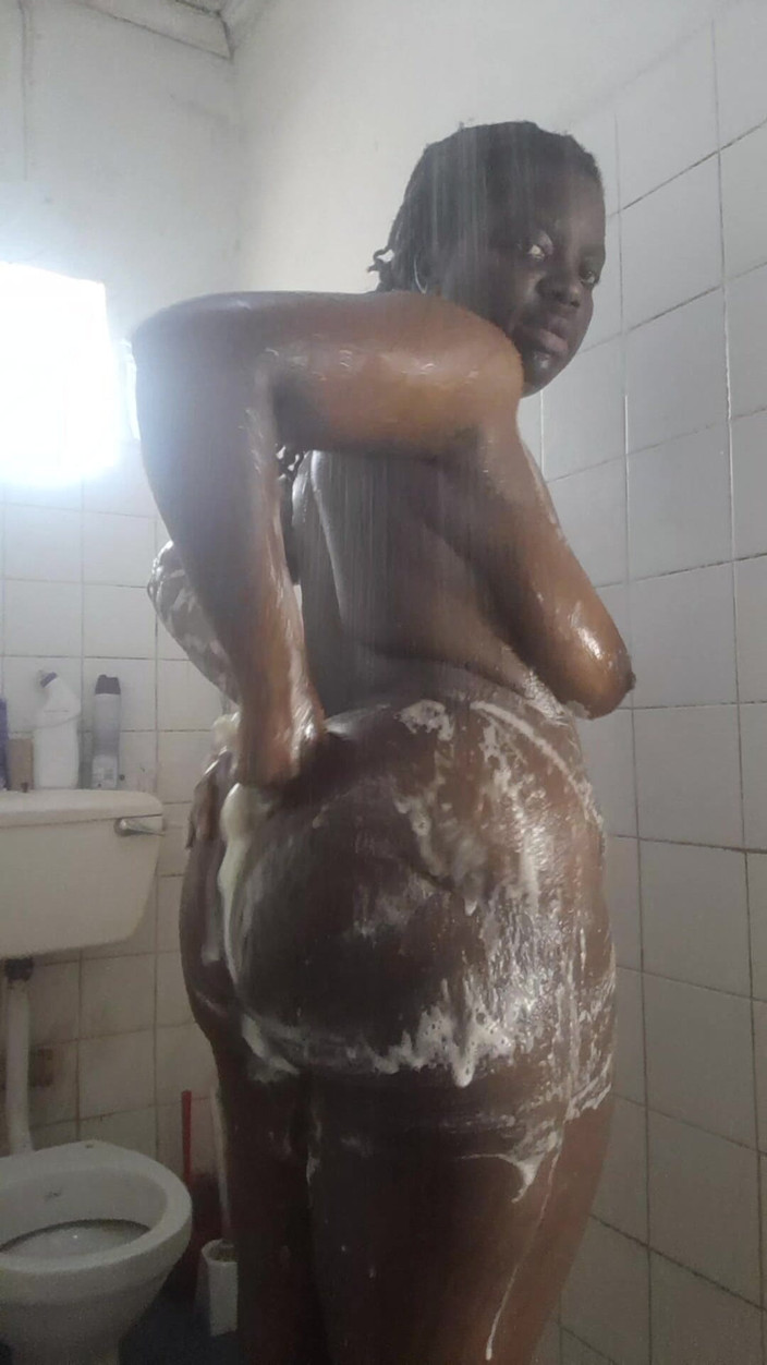 Pocupines: Showering, feeling Horny