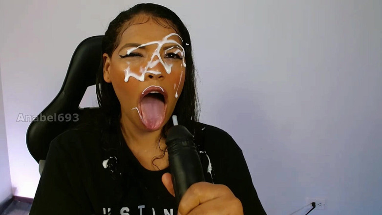 anabel693: Pancutan muka)lapar Ana Whats Cum di muka cantiknya