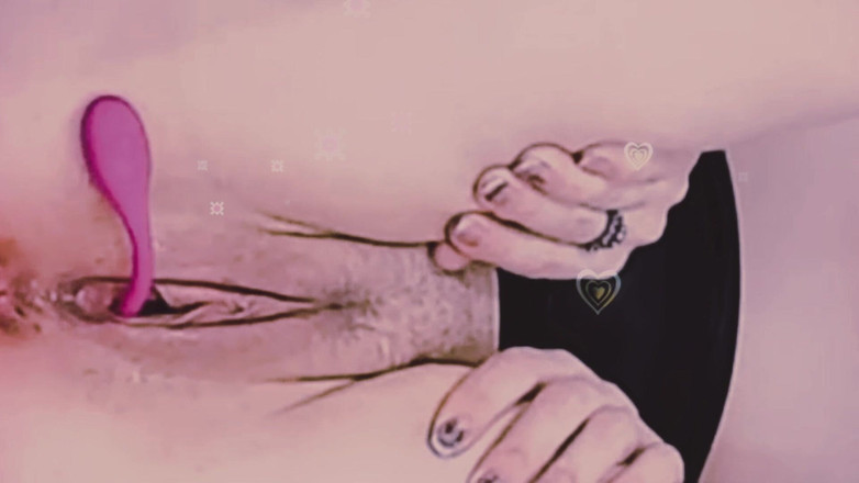 Nicolette69w: She Played with Her Didelot and Vibrator Until She Had...