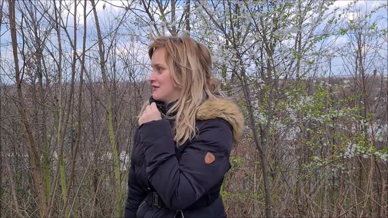 Deepmalaa: Spontaneous outdoor blowjob