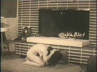Vintage Usa: Une femme sexy des années soixante montre ses charmes