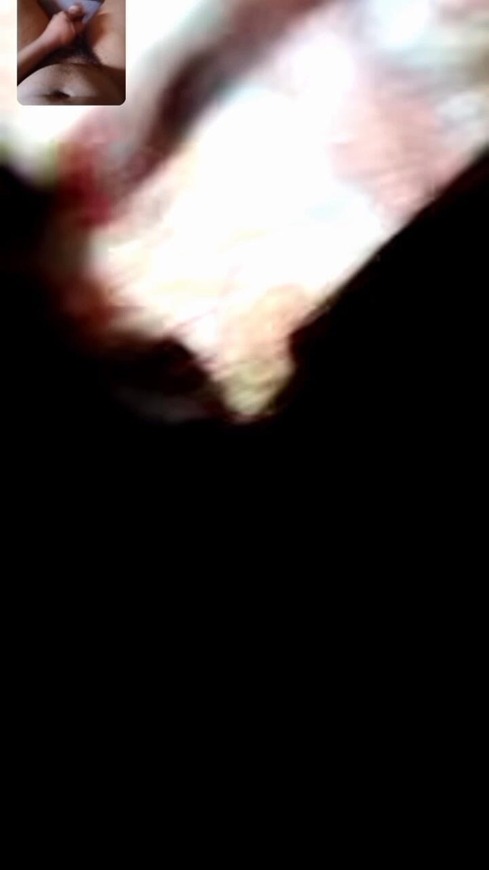 Me and my new slut: 혼자 노는 걸 좋아하는 발정난 엄마