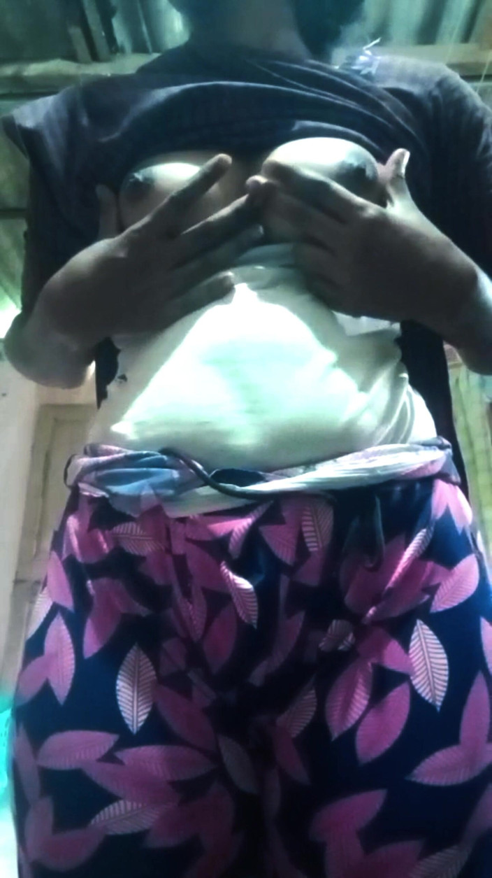 thick_mallu: 印度喀拉拉邦少女抓到摩擦阴户