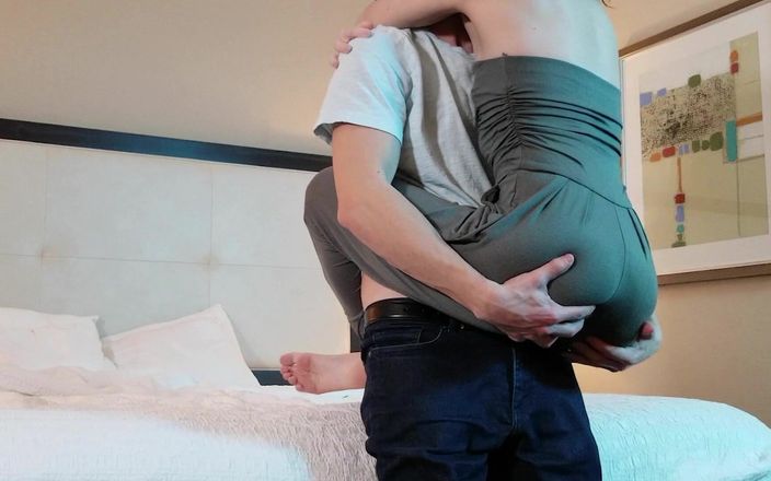 Hot Jake Grand: अत्यंत सेक्सी खूबसूरत फटी हुई कमसिन को चूमना - संकलन 2