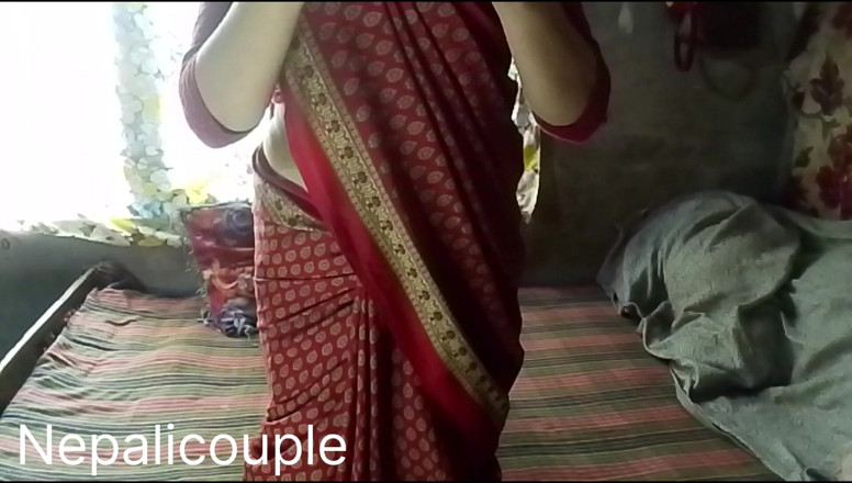 Nepalisexycouple: Budo Sanga Chaat Gardai Puti Khelaudai