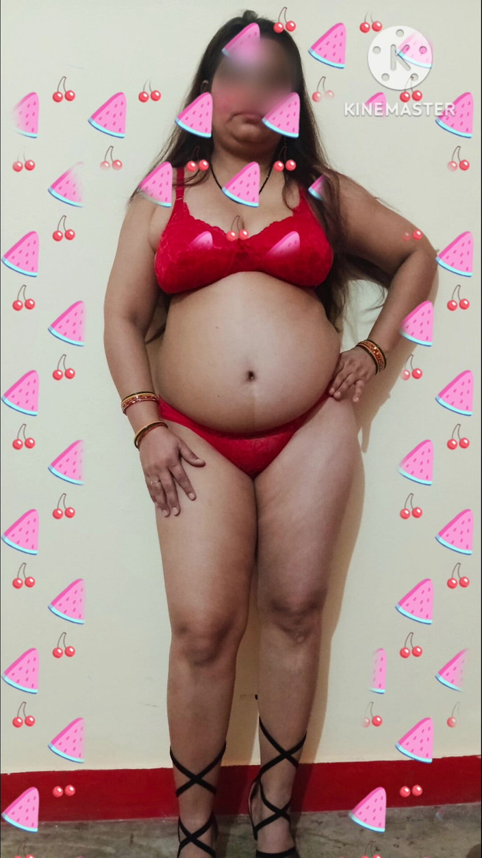 Ankita10000: 誕生日パーティーのためのパンクリ・クナル赤いランジェリー