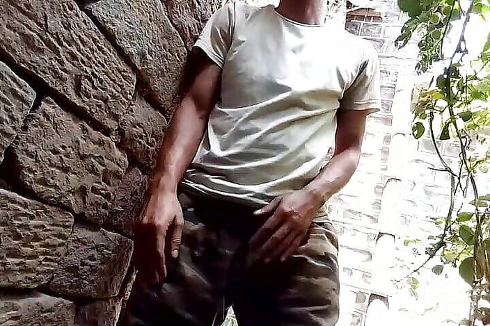 Gangbang straight: Chcací hold Mu Piss Celý filmový klip