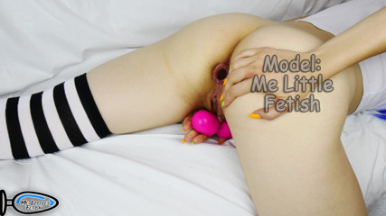 Me_little_fetish: Dubur ternganga, isteri seks miang, melancap, penggetar faraj bibir labia...