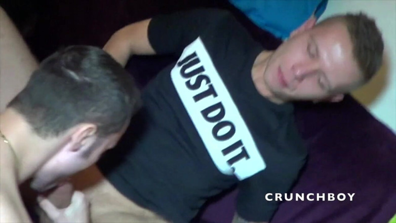 Gaybareback: Kosmin used raw by the massive cock of Oscar Wood