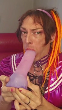 Jasmine Dlight Deepthroats Her Own Cock