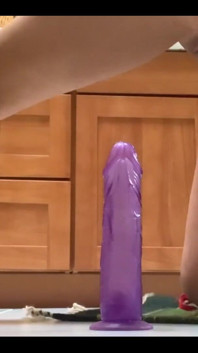 A Little Taste of That Vid in Your Inbox