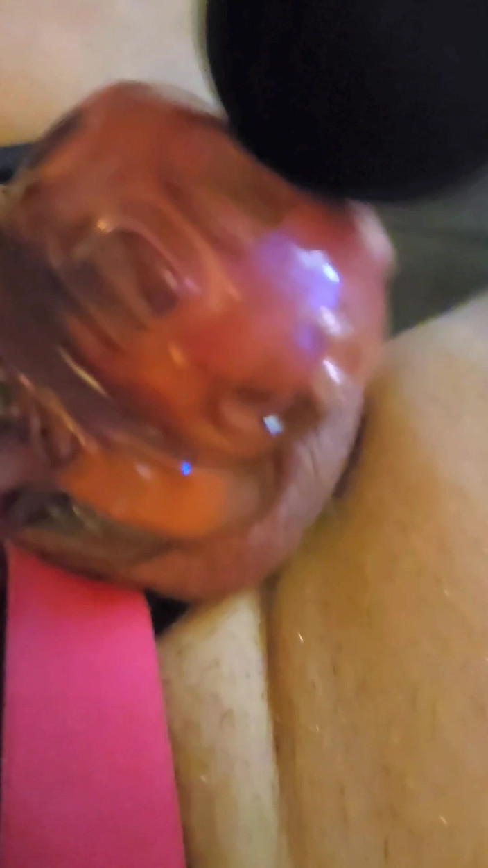 Kween sissy: Menggoda kontolnya saat dia dikurung