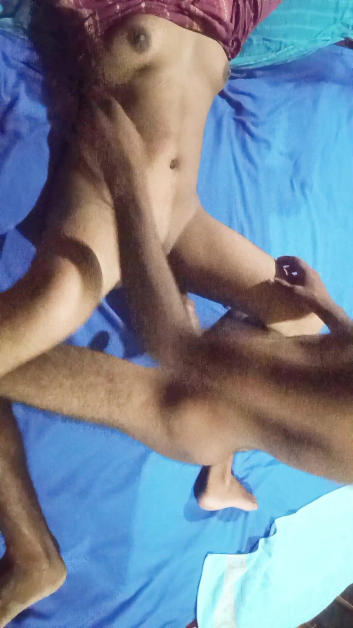 Deshi women: Üvey kuzenime aşık oldum ve seks yaptım