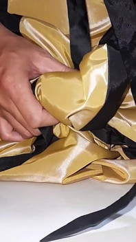 Gold Satin Silk longdress evening gown masturbación