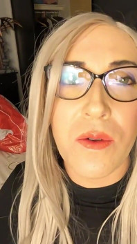 Transgender, lange beine necken